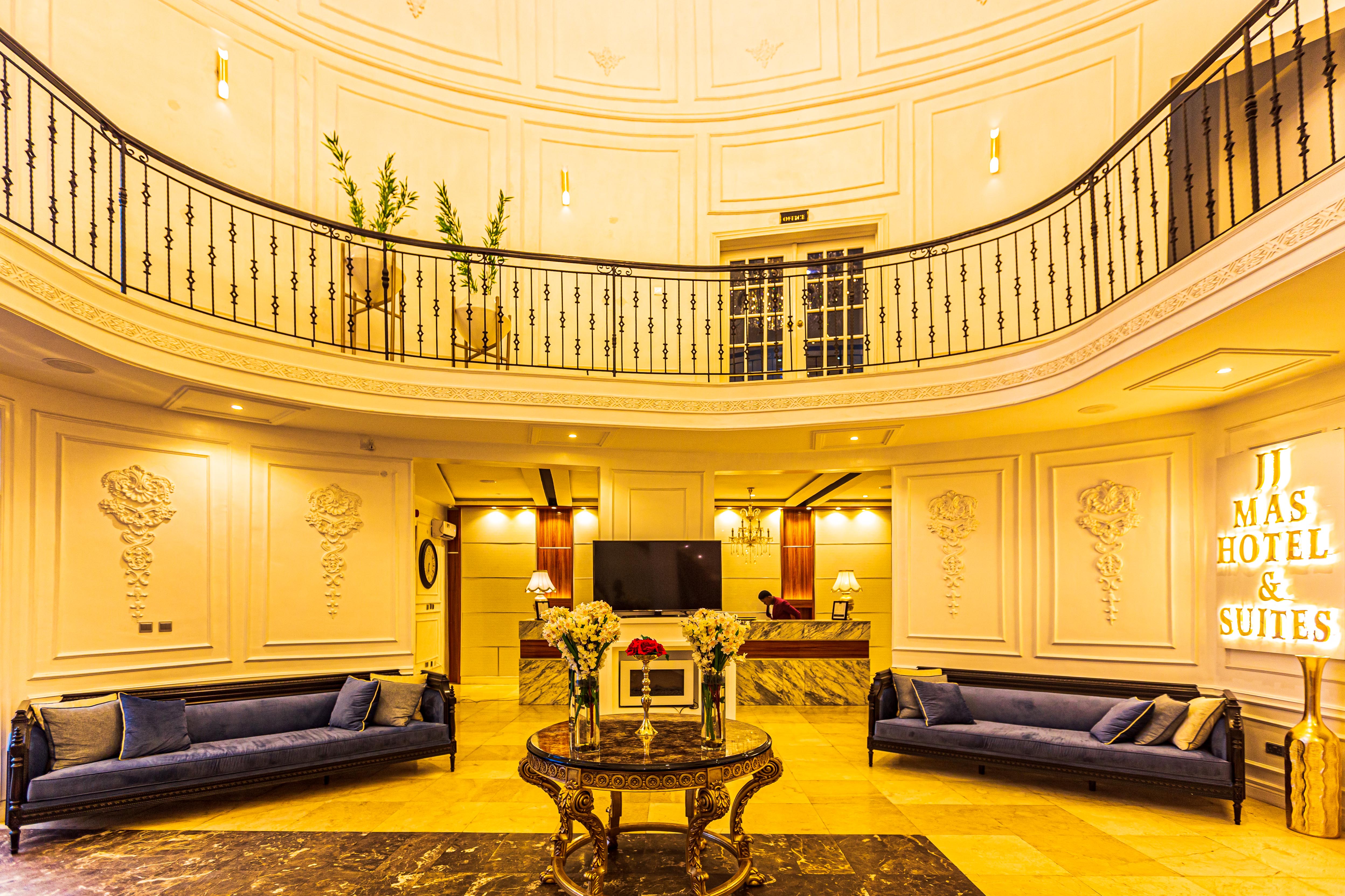 Silver Room