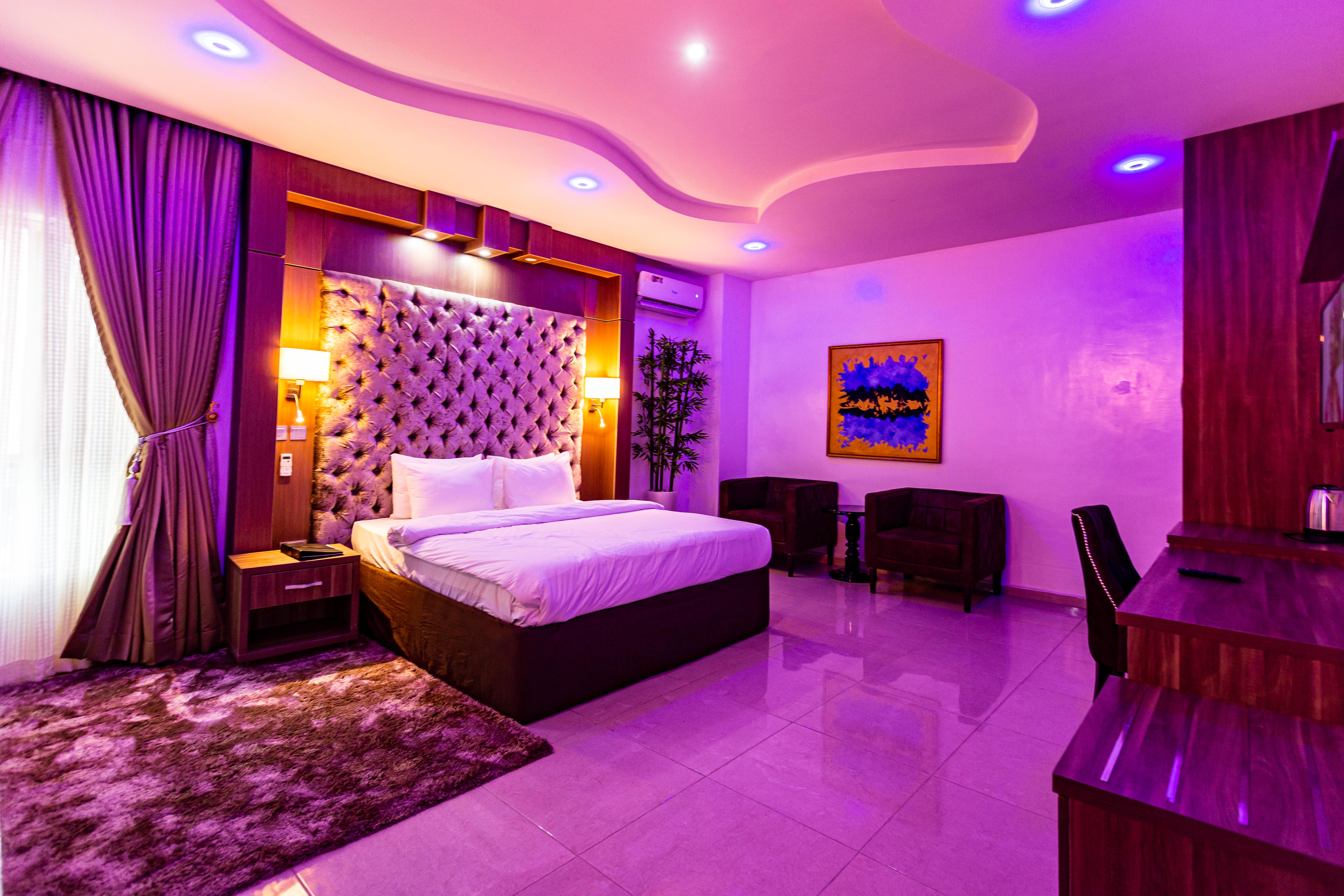 Diamond Room